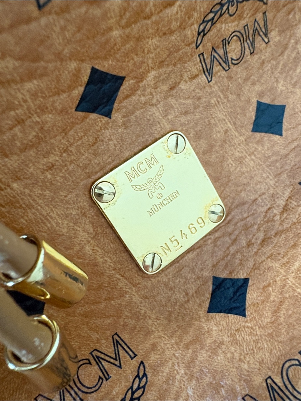 MCM Cognac bucket bag EUC - Picture 8 of 16